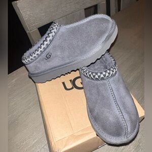 Ugg Tasman 2 slippers color grey. Size 11
